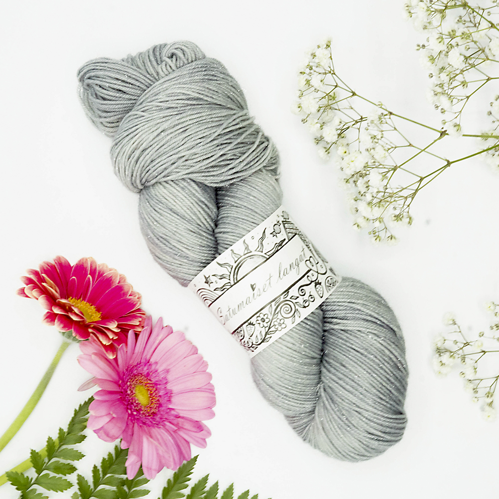 Fingering hopeakimalle Hopea Fingering hopeakimalle Hopea